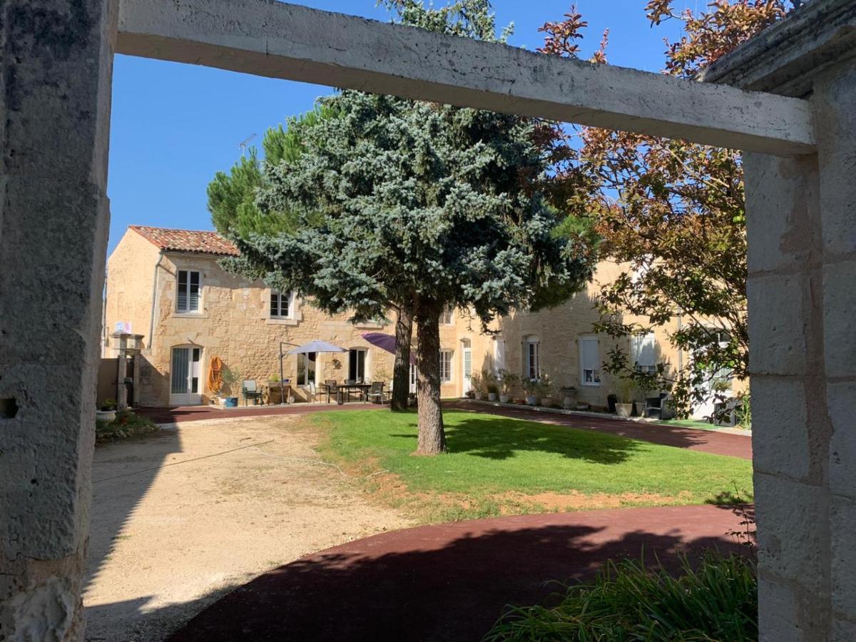 Jardin D'Arcy - Chambres D'Hotes Avec Piscine Et Spa Bois エクステリア 写真