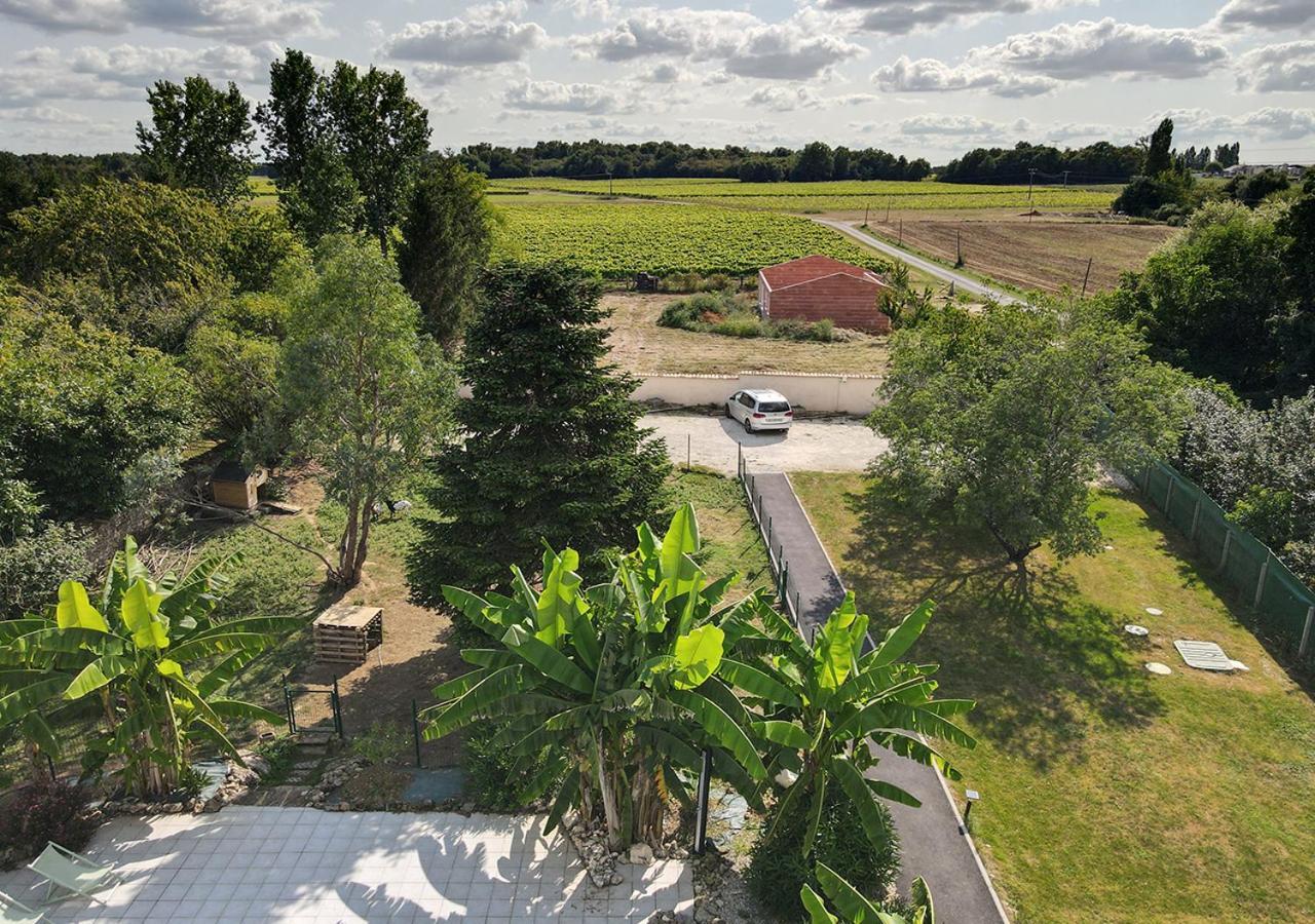 Jardin D'Arcy - Chambres D'Hotes Avec Piscine Et Spa Bois エクステリア 写真